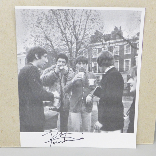 613 - The Who, Pete Townsend signed cutting, no COA