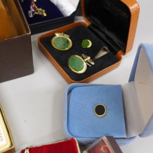 657 - A collection of tie pins, cufflinks and sets