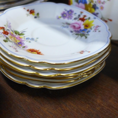 675 - A circa 1930s Royal Crown Derby Derby Posies posies six setting tea set, teapot lid restored **PLEAS... 