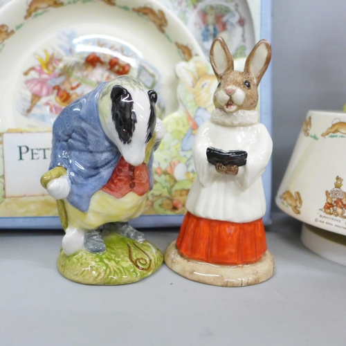 689 - A collection of Bunnykins and Beatrix Potter Peter Rabbit figures including Tommy Brock, William Rea... 