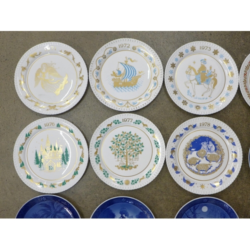 705 - Seven Spode Christmas plates, 1971-78, lacking 1975 and eight Royal Copenhagen Christmas plates, 197... 