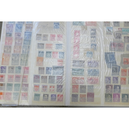 720 - Stamps; an album with GPO books, 2/- to 6/-, 1935 Silver Jubilee booklets, later Royal Mail books, s... 