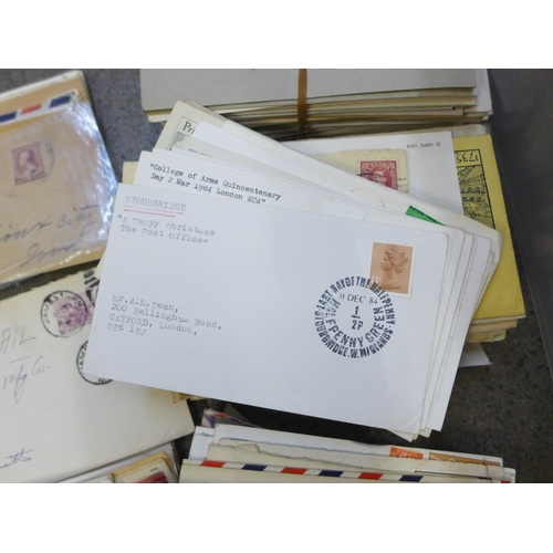 724 - A large collection of US and UK postal history, 19th Century and early 20th Century