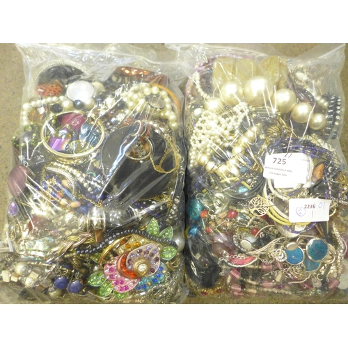 725 - Two bags of costume jewellery