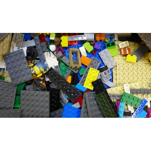 732 - A collection of Lego