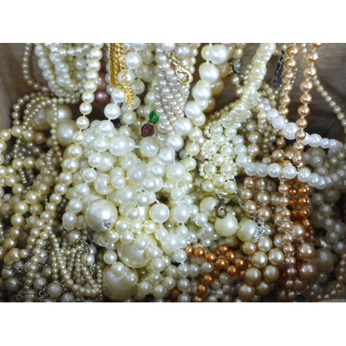 743 - A collection of pearl necklets and bracelets