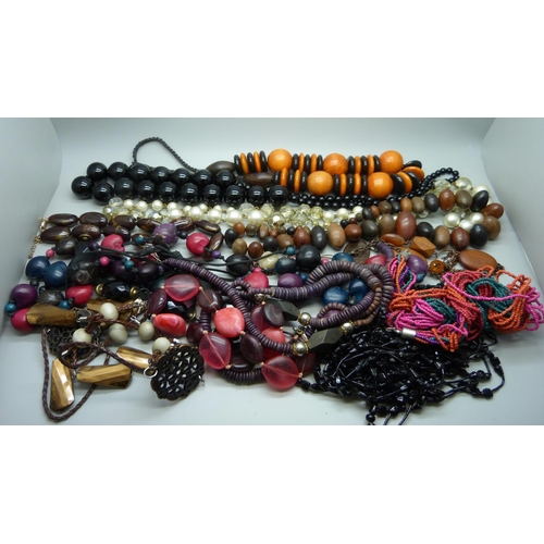 895 - A collection of large necklaces