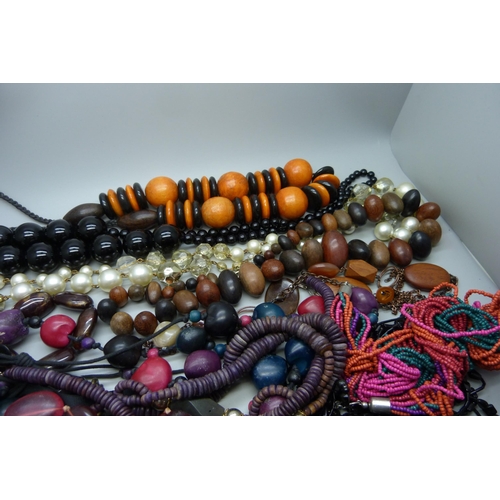 895 - A collection of large necklaces