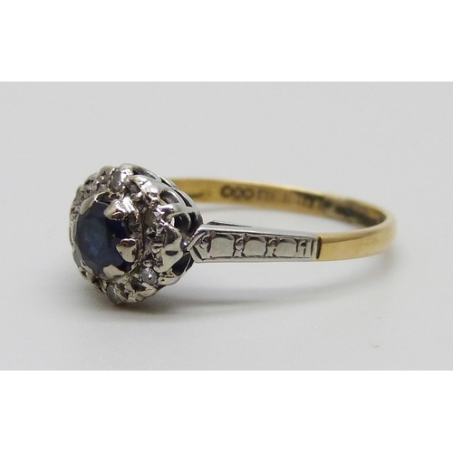 918 - An 18ct gold, diamond and sapphire ring, 2.5g, M