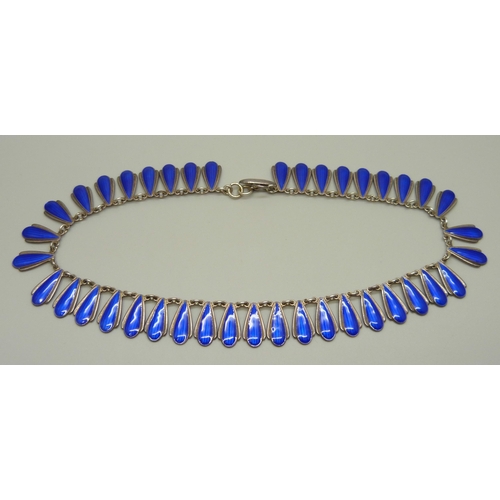 934 - A Volmer Bahner Danish silver and blue enamelled fringe necklace, 37cm