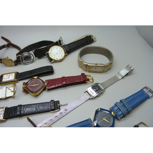 985 - A collection of lady's wristwatches