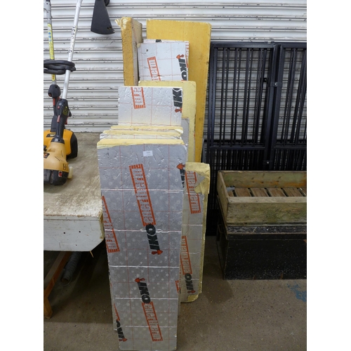 2151 - A large quantity of IKO Enertherm insulation boards (varying sizes)