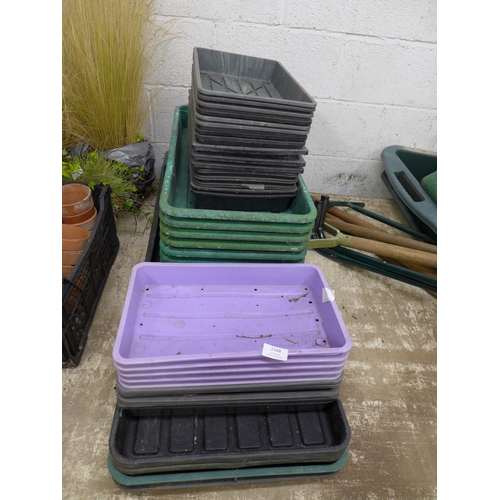 2168 - A large quantity of assorted plastic plant trays