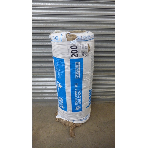 2100 - A packaged and unused roll of Knauf loft roll 44 (combi-cut) 200mm thick insulation - 6000mm x 1140m... 