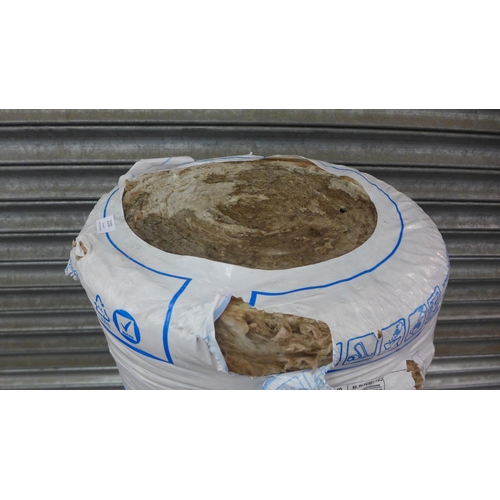 2100 - A packaged and unused roll of Knauf loft roll 44 (combi-cut) 200mm thick insulation - 6000mm x 1140m... 