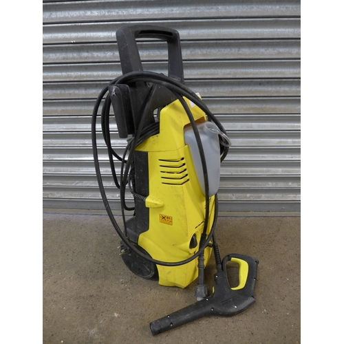 2347 - A Karcher K3.91 jet wash with hose and lance