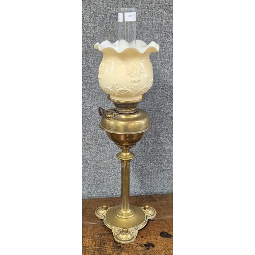 370 - A Victorian brass oil lamp