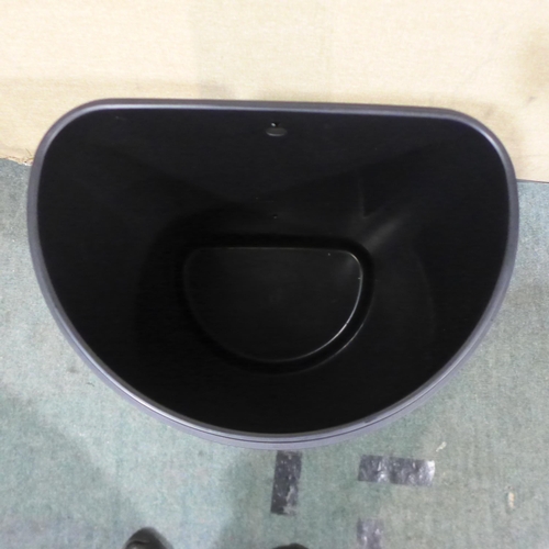 6332 - 47L Eko Semi Round Bin  (329-143)   * This lot is subject to vat