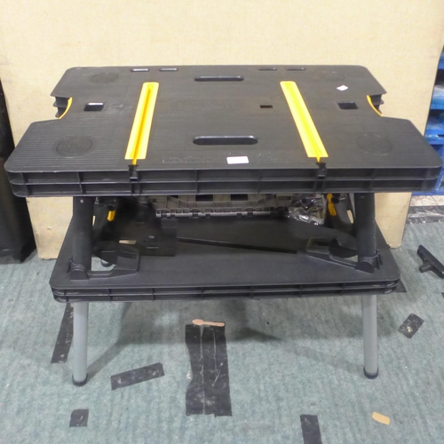 6343 - Keter Folding Worktable    (329-453)   * This lot is subject to vat