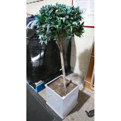 6006 - Beaumont Designs 6Ft Faux Olive Tree (Damaged) Original RRP £109.99 + vat   (329-24)   * This lot is... 