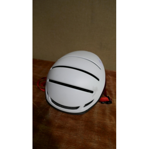 6046 - Livall Evo21 Smart Bike Helmet (No Charger)                (329-162)   * This lot is subject to vat