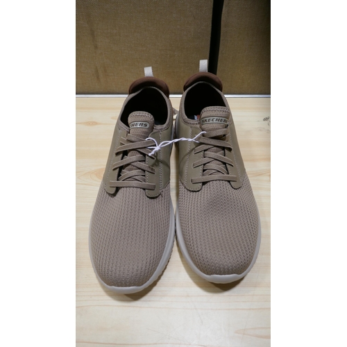 6052 - A pair of Skechers Delson shoe mens taupe trainers ( UK size 12) no box  (329)  * This lot is subjec... 