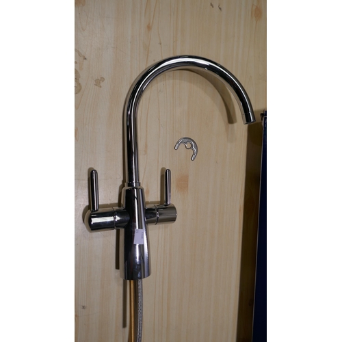 6059 - Grohe Ambi Kitchen Mixer Tap    (329-78)   * This lot is subject to vat