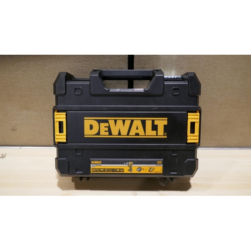 6066 - Dewalt 18V Hammer Drill With Charger and Case (No Battery)    (329-476)   * This lot is subject to v... 