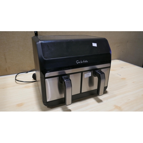 6142 - Sur La Table Air Fryer (329-69)   * This lot is subject to vat