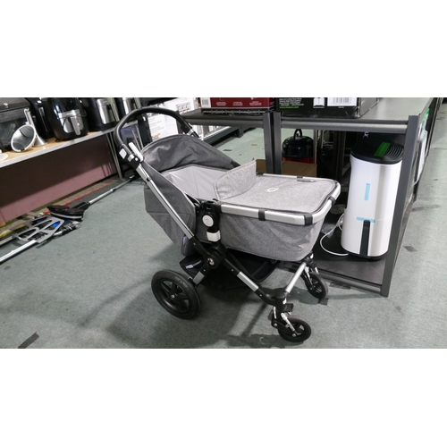 6313 - Bugaboo Pushchair/ Carrycot , Original RRP £299.99 + vat  (329-448)   * This lot is subject to vat