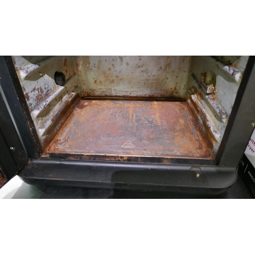 6317 - Instant Pot Air Fry Oven - Sold as Scrap - (329-356)   * This lot is subject to vat