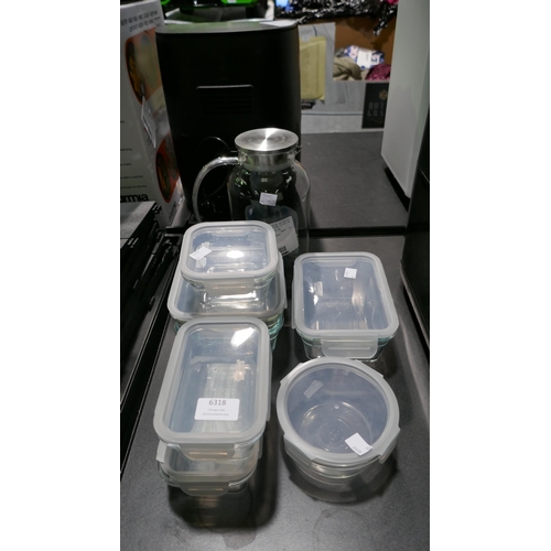 6318 - Glasslock Food Storage containers and a King Crystal Pitcher (2.2L) (329-229,452)   * This lot is su... 