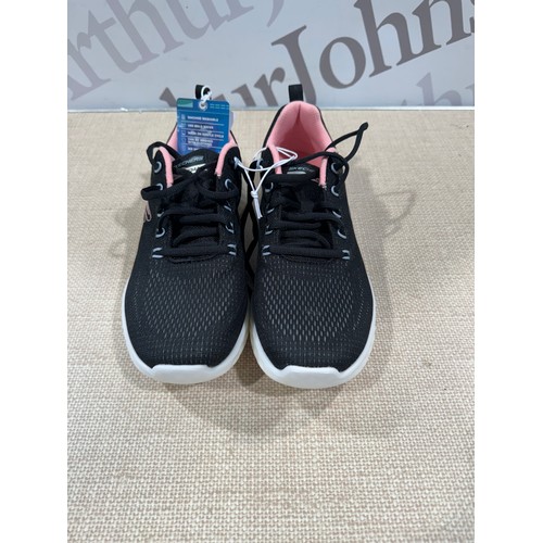 6278 - A pair of Skechers ladies lite foam black and pink trainers ( UK size 5.5) with box ( 329)  * This l... 