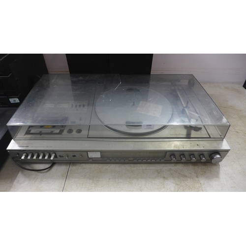 2099 - A Panasonic SG4000 tape programme sensor stereo music center with tape deck and belt driven automati... 