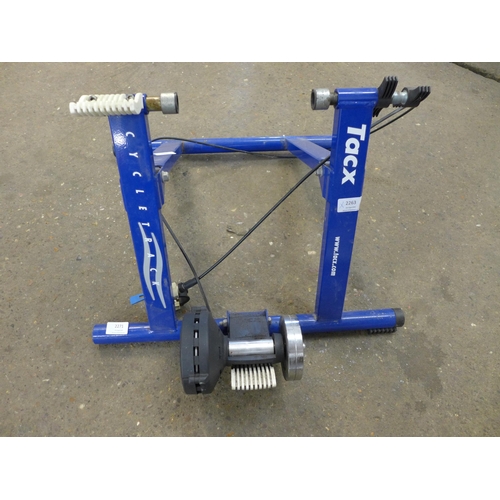 2265 - A Tacx Cycletrack turbo trainer