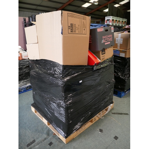 6038 - A Pallet of mixed clothing inc. 32degrees, Puma, etc. (328-604) *This lot is subject to Vat