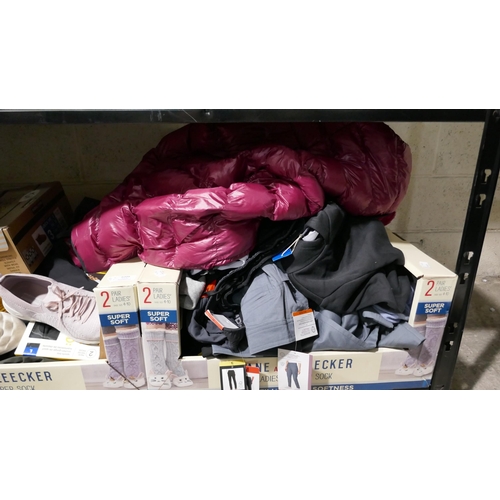 6150 - 3 boxes of Mixed clothing inc Mondetta, Skecher, Etc (327A-604) *This lot is subject to Vat