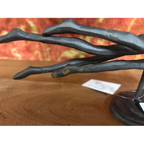 1346 - A metal Swimmers sculpture W31cm (863513)