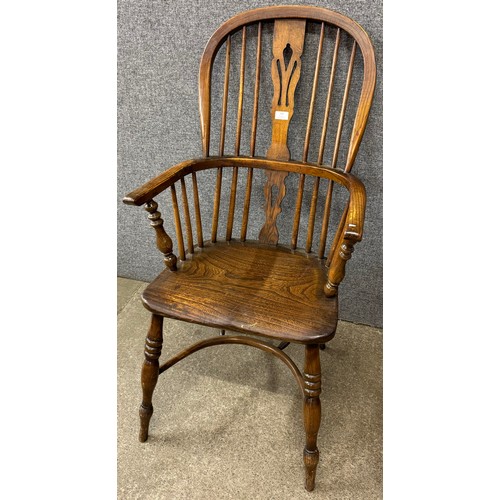 102 - A 19th Century Century elm and beech Windsor chair