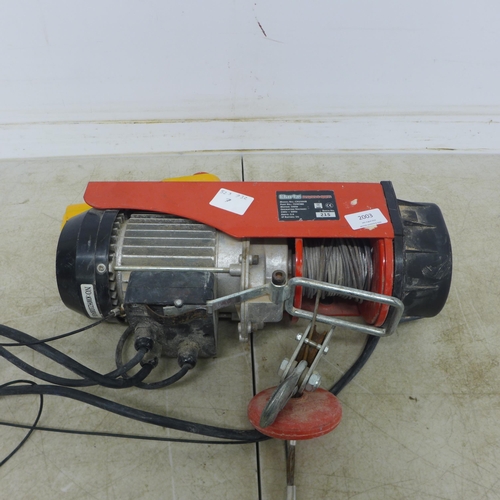 2003 - A Clarke Strong Arm CH2500B motorized winch