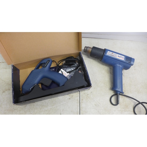 2039 - A Parkside PHKP 500 hot glue gun and a Steinel HL2002LE heat gun