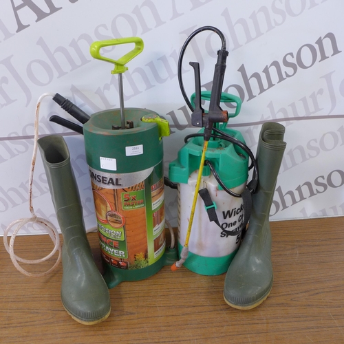 2161 - A pair of size 9 mens wellington boots, a 5 litre Wickes one coat sprayer and a Ronseal Precision Fi... 