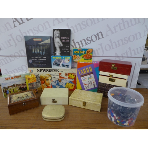 2275 - A large quantity of vintage and collectable items including jewellery boxes, trinket boxes, jigsaw p... 