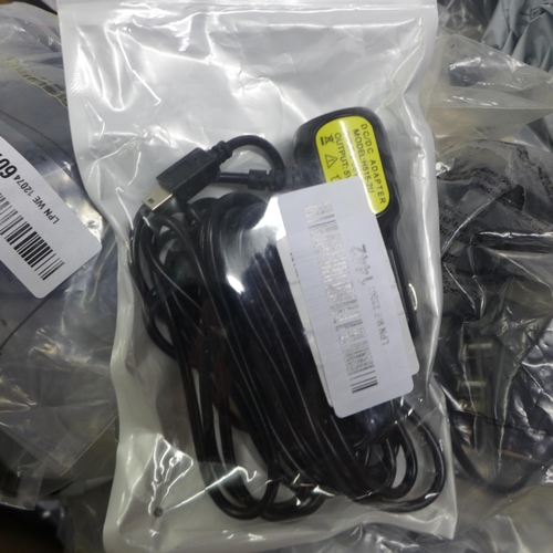 2066 - A quantity of 12v in-car power supplies - some single socket, some double socket (approximately 30 o... 