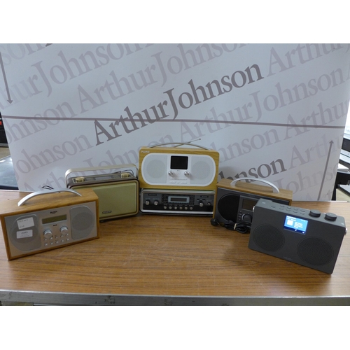 2085 - A quantity of assorted radios including a John Lewis Spectrum Duo II radio, a Pure Evoke H6 radio, a... 