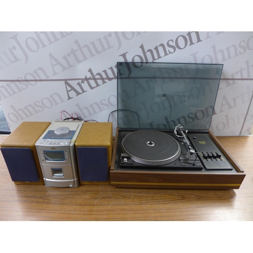 2089 - A quantity of stereo equipment including: a Boots audio 4500 record player, a JVC UX-T150 micro comp... 