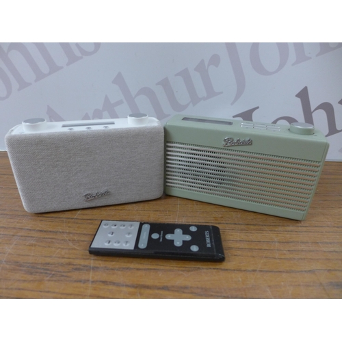 2090 - A Quantity of assorted radios including a Roberts Revival Petite DAB+/FM RDS Bluetooth digital radio... 