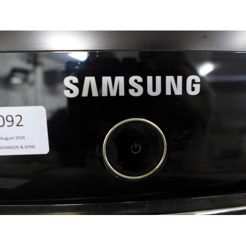 2092 - A Samsung LE32R87D, 32