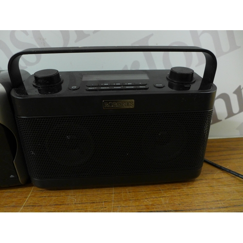 2101 - A quantity of assorted radios including a Roberts Sound 48 CD player radio, a Joules Dexter DAB/FM r... 