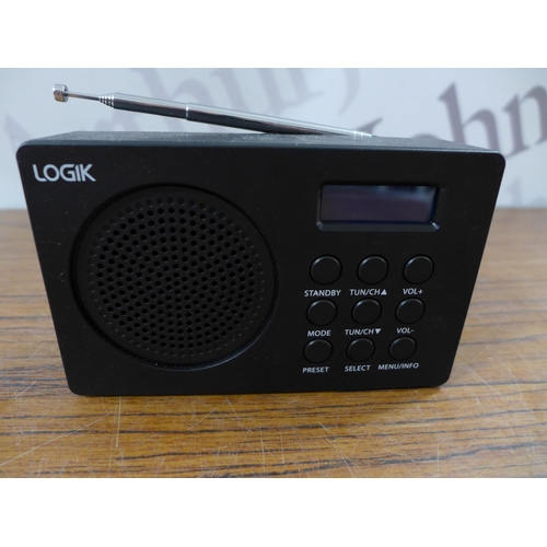 2101 - A quantity of assorted radios including a Roberts Sound 48 CD player radio, a Joules Dexter DAB/FM r... 